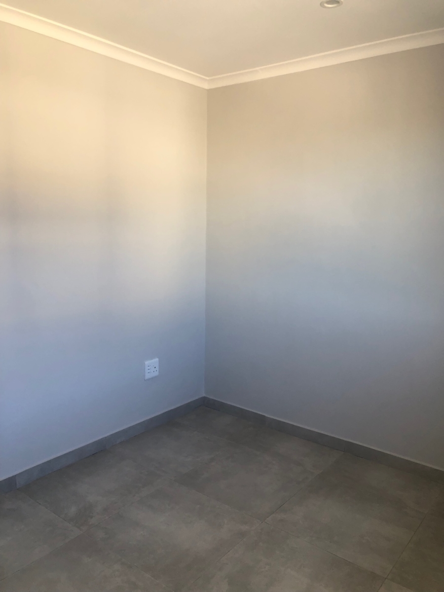 2 Bedroom Property for Sale in Parklands East Western Cape